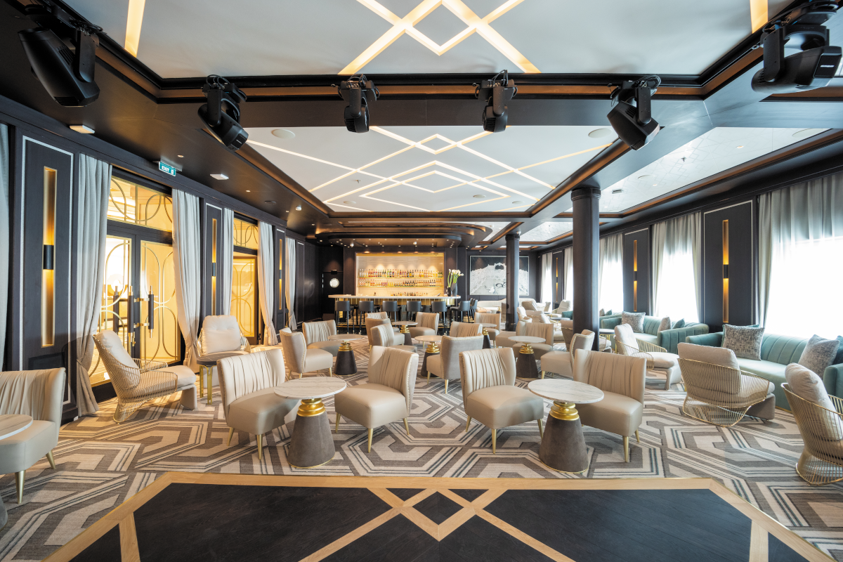 MyCruise Regent-Seven-Seas-Cruises Seven-Seas-Grandeur Offentlige-arealer Barer-lounger-atrium5